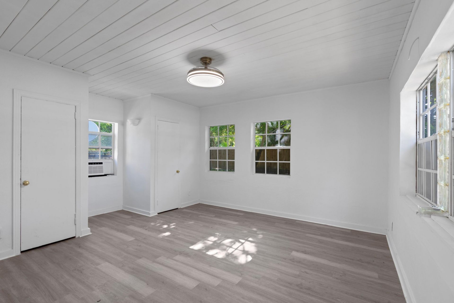 1831 Juno Road, North Palm Beach, FL 33408 Photo