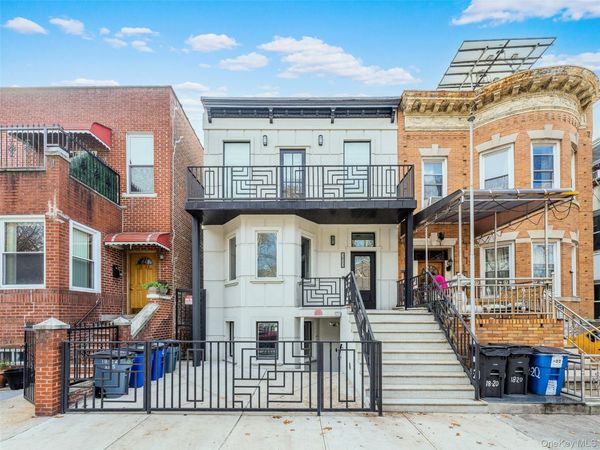 1822 Astoria Park S, Astoria, NY 11102