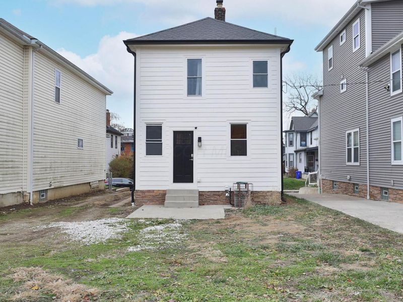 2362 Indiana Avenue, Columbus, OH 43202 Photo 18