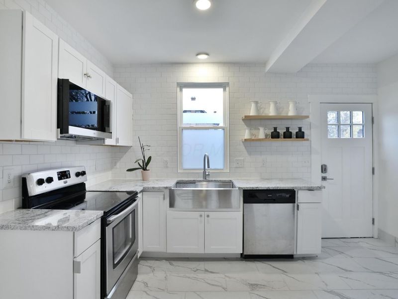 2362 Indiana Avenue, Columbus, OH 43202 Photo 23