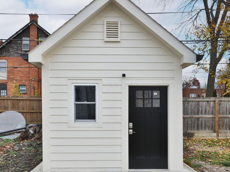 2362 Indiana Avenue, Columbus, OH 43202 Photo 29