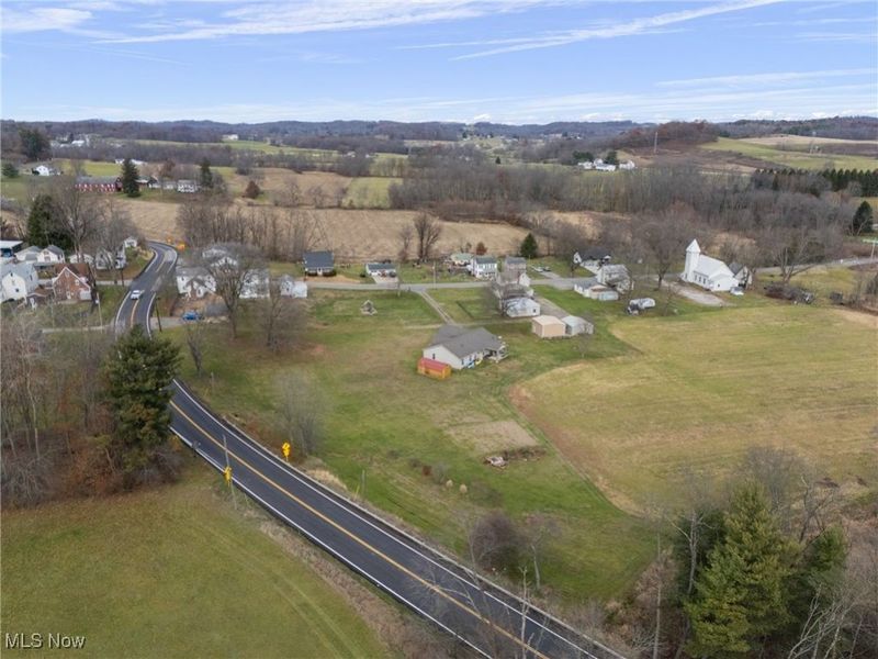 8546 Mapleton Street SE, East Canton, OH 44730 Photo 11