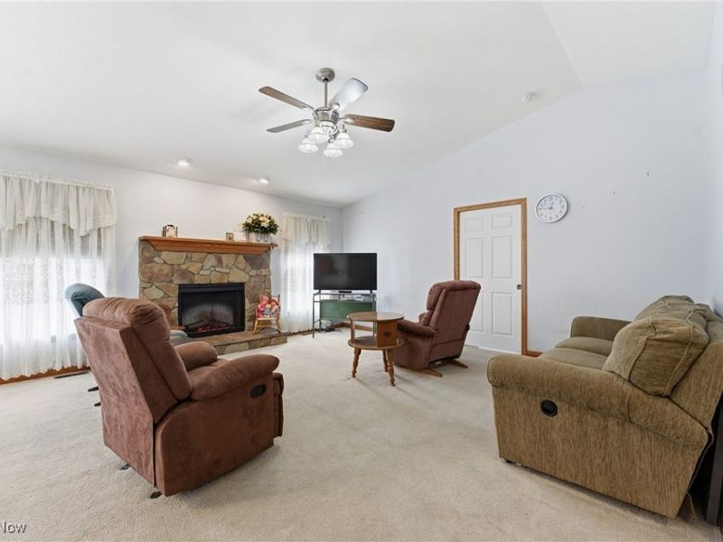 8546 Mapleton Street SE, East Canton, OH 44730 Photo 17