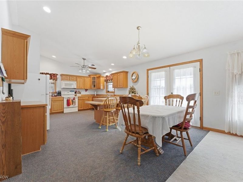 8546 Mapleton Street SE, East Canton, OH 44730 Photo 21