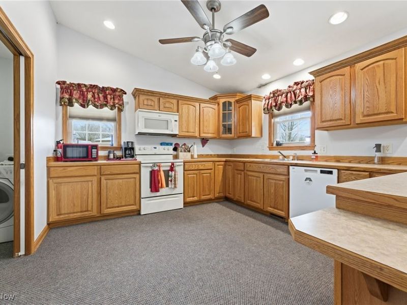 8546 Mapleton Street SE, East Canton, OH 44730 Photo 25