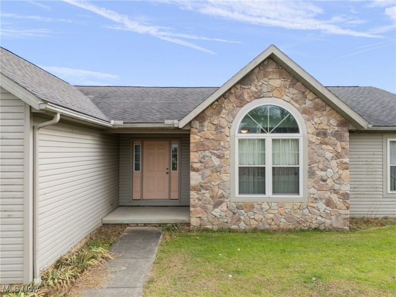 8546 Mapleton Street SE, East Canton, OH 44730 Photo 4