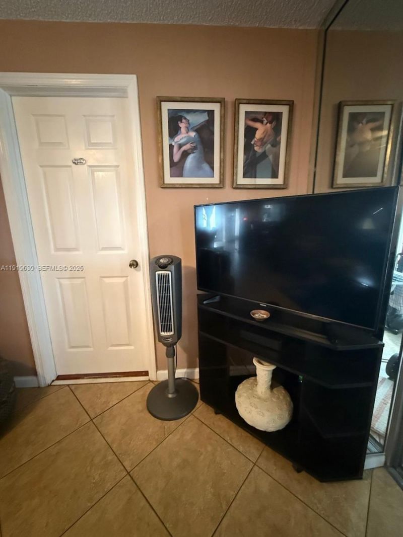 8220 Sunrise Lakes Blvd, Unit 309, Sunrise, FL 33322 Photo