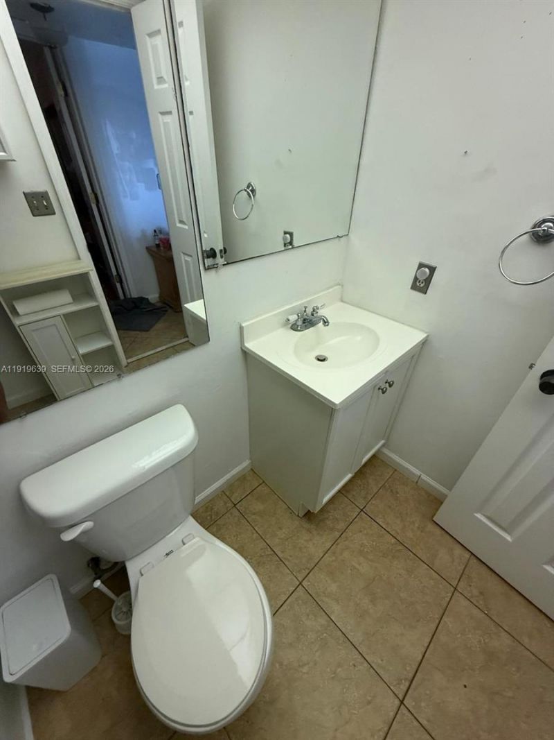 8220 Sunrise Lakes Blvd, Unit 309, Sunrise, FL 33322 Photo