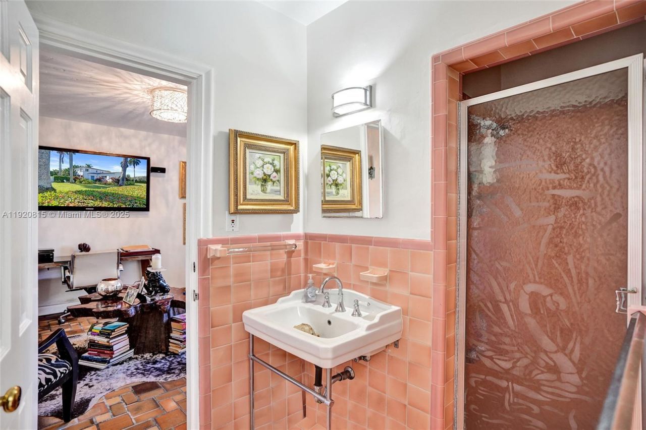 940 Hollywood Blvd, Hollywood, FL 33019 Photo