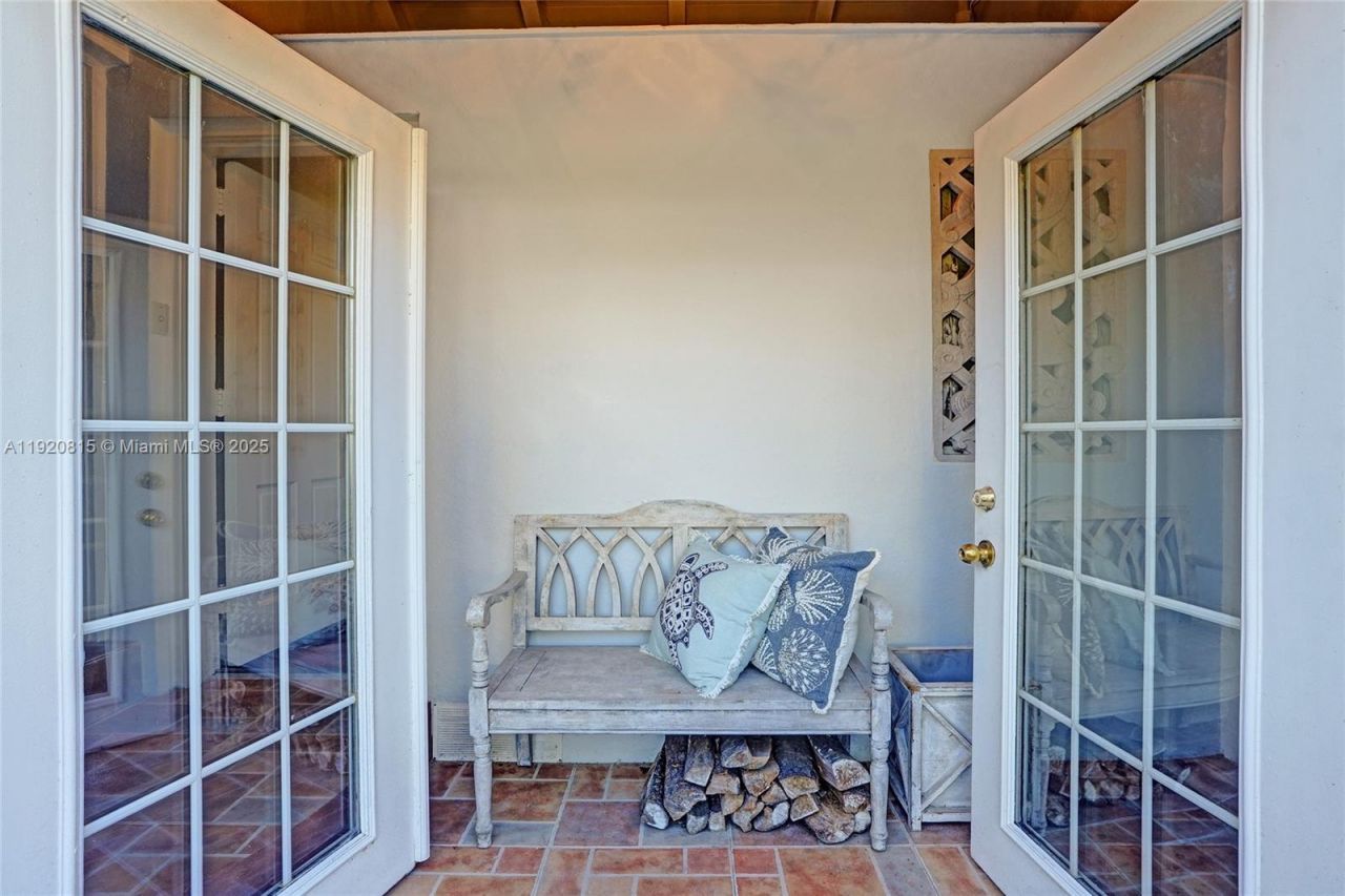 940 Hollywood Blvd, Hollywood, FL 33019 Photo