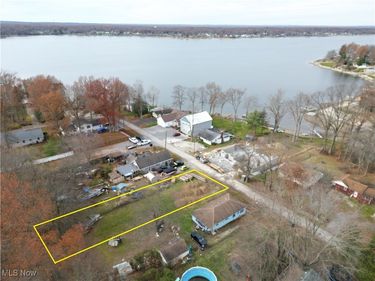 853 Harbor Avenue, Lake Milton, OH 44429