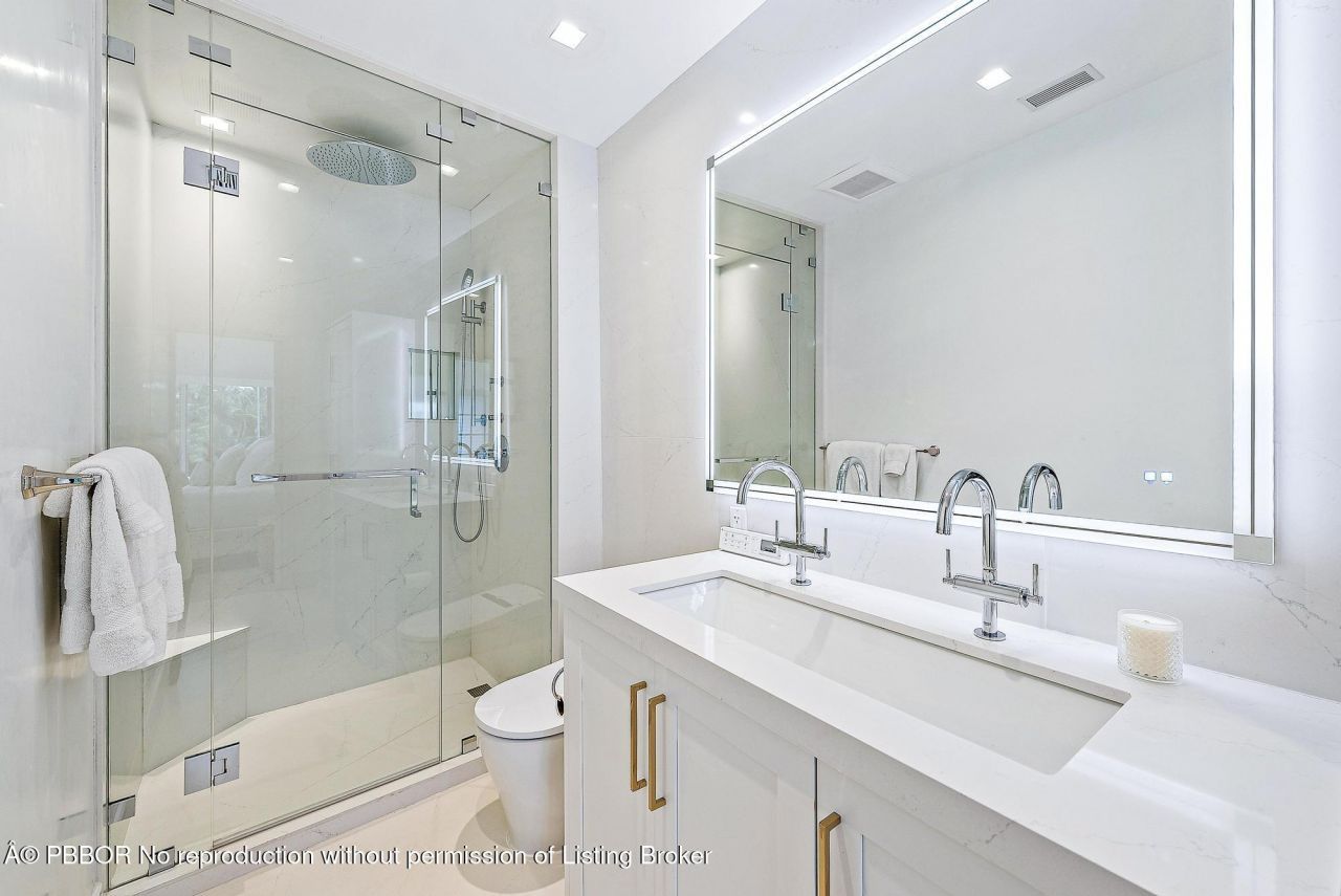 389 S Lake Drive, Unit 2G, Palm Beach, FL 33480 Photo