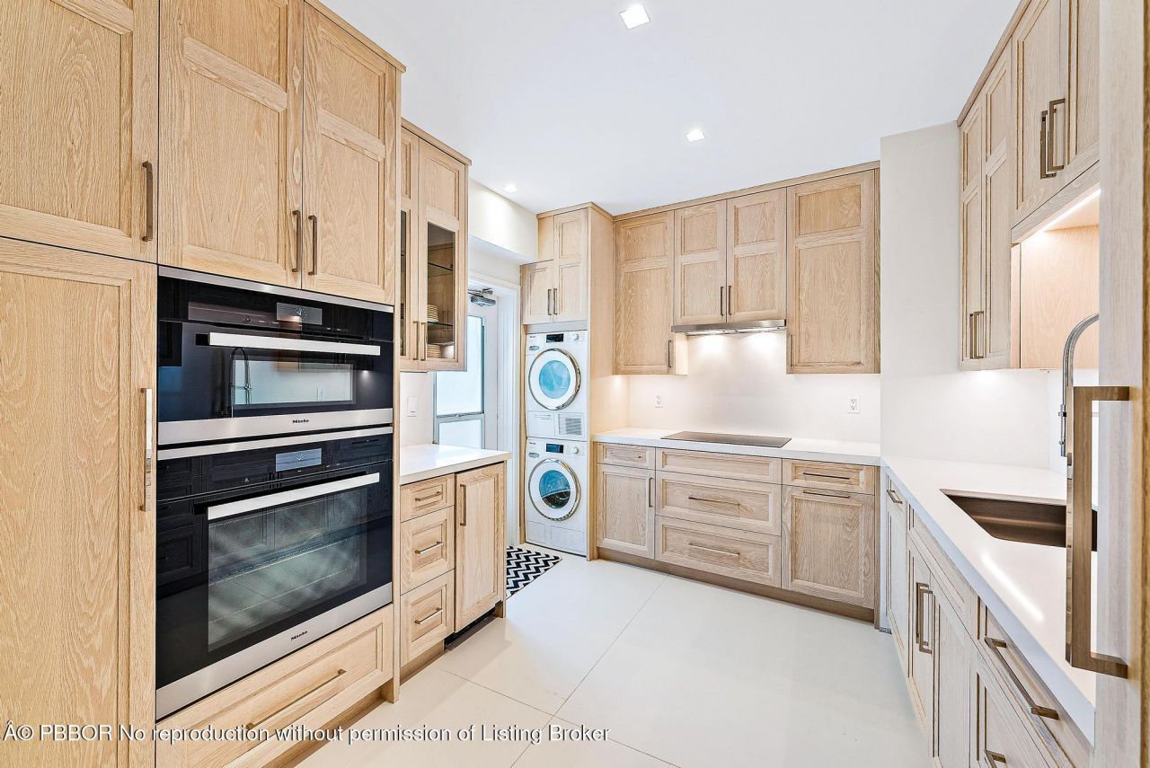 389 S Lake Drive, Unit 2G, Palm Beach, FL 33480 Photo