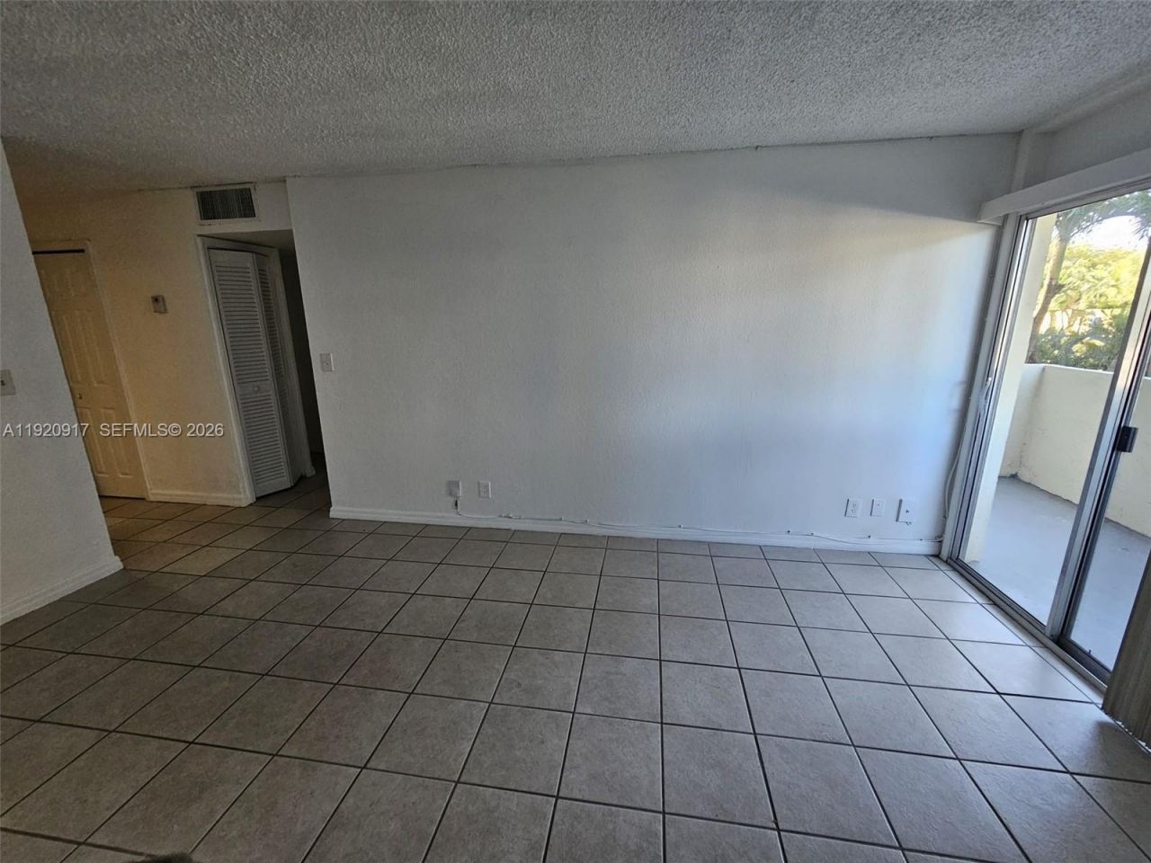 4550 NW 9th St, Unit 217E, Miami, FL 33126 Photo