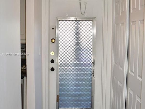 9360 Sunrise Lakes Blvd, Unit 111, Sunrise, FL 33322