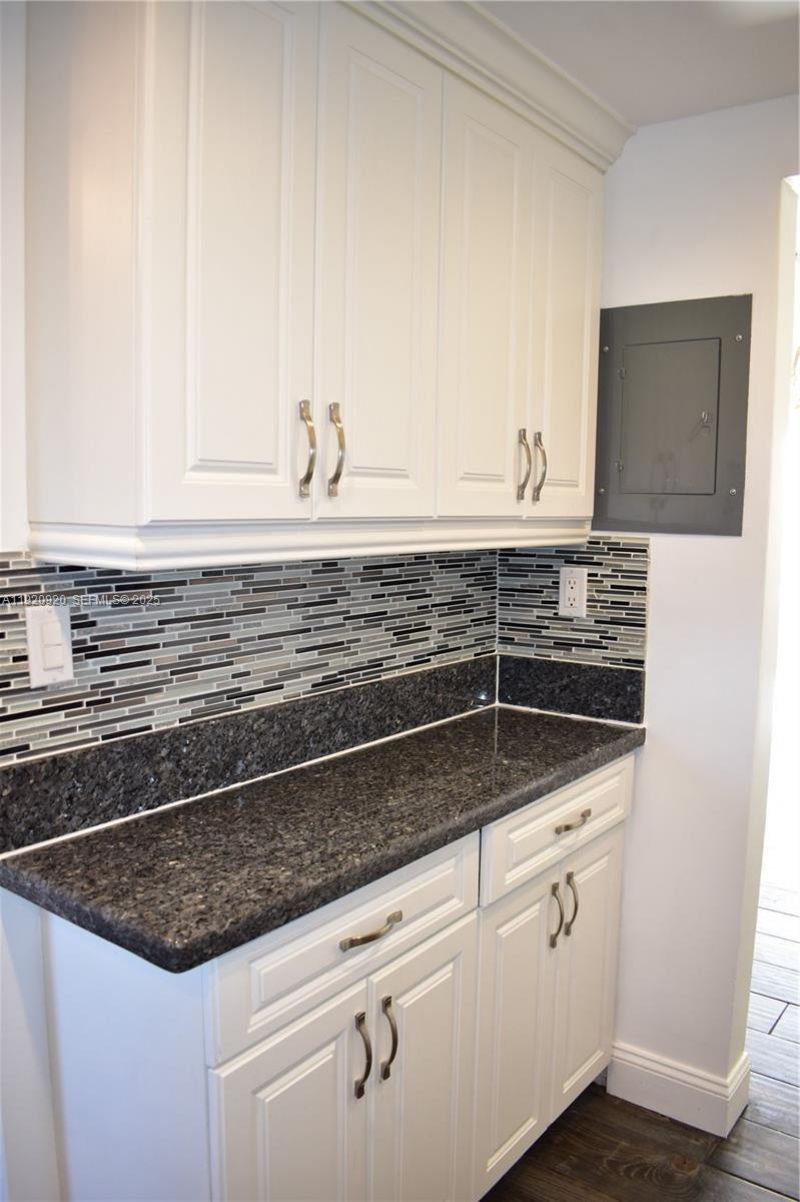 9360 Sunrise Lakes Blvd, Unit 111, Sunrise, FL 33322 Photo