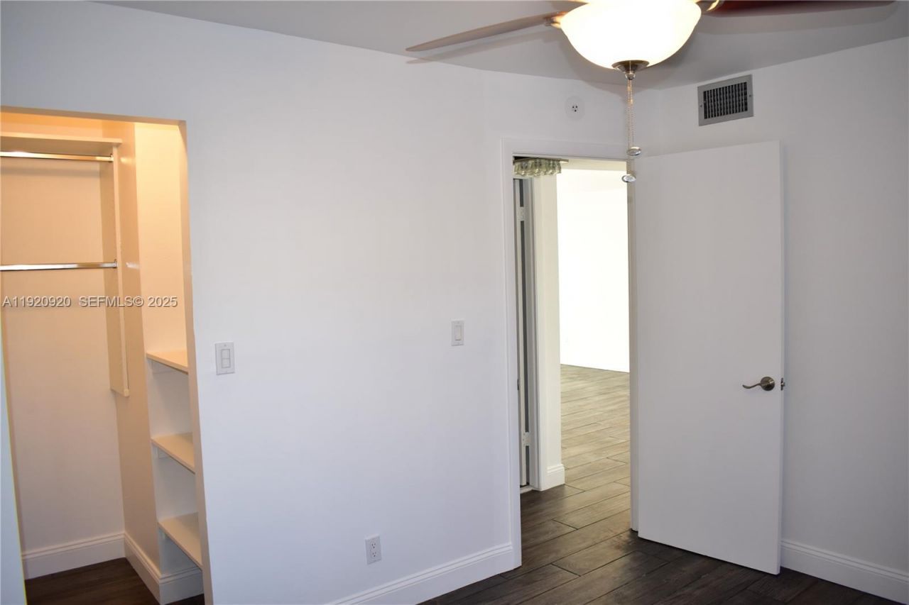 9360 Sunrise Lakes Blvd, Unit 111, Sunrise, FL 33322 Photo