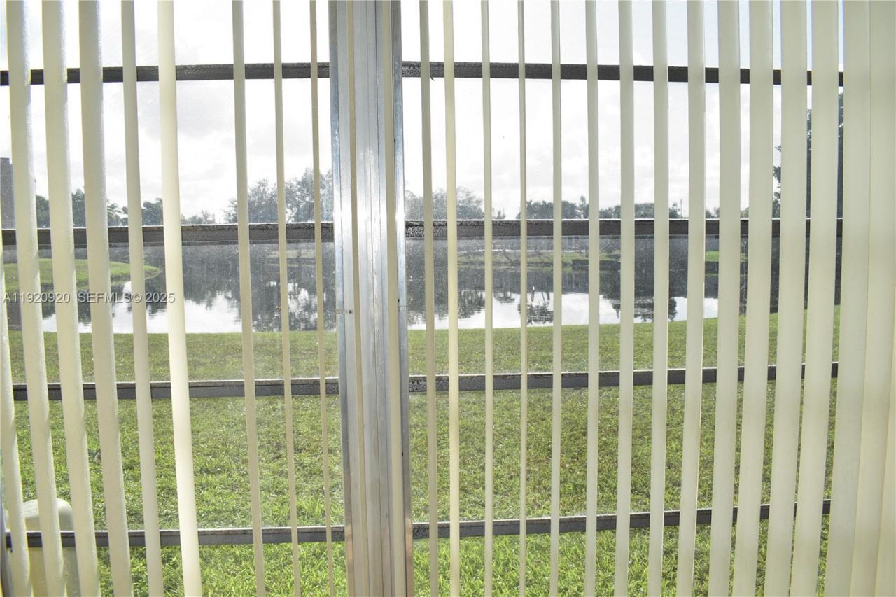 9360 Sunrise Lakes Blvd, Unit 111, Sunrise, FL 33322 Photo