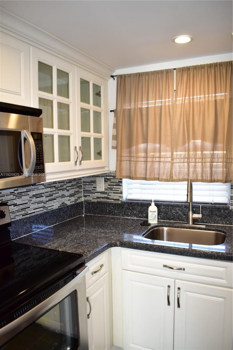 9360 Sunrise Lakes Blvd, Unit 111, Sunrise, FL 33322 Photo