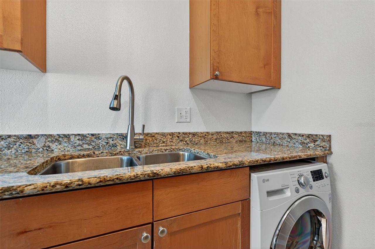 4872 Beach Drive Se, Unit D, Saint Petersburg, FL 33705 Photo