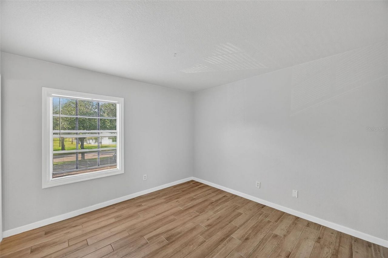 4872 Beach Drive Se, Unit D, Saint Petersburg, FL 33705 Photo