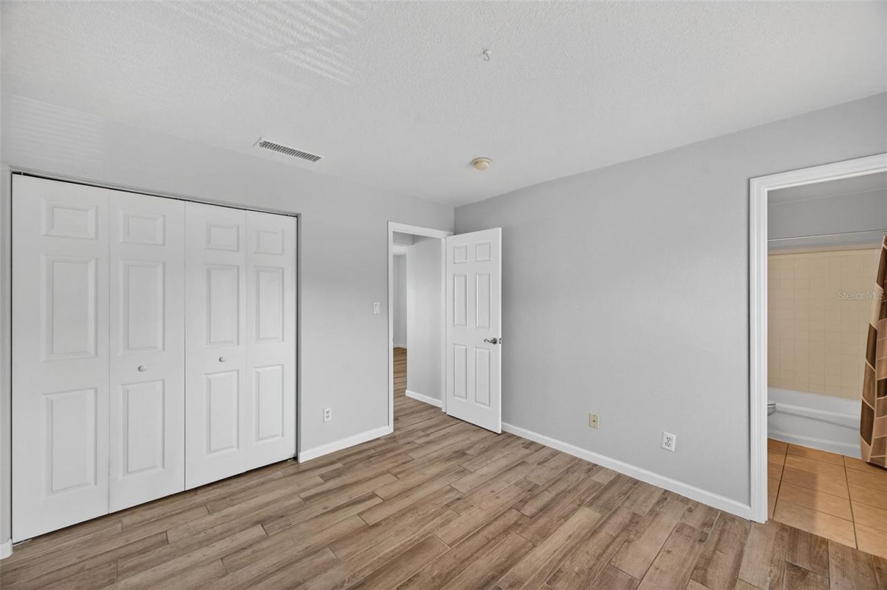 4872 Beach Drive Se, Unit D, Saint Petersburg, FL 33705 Photo