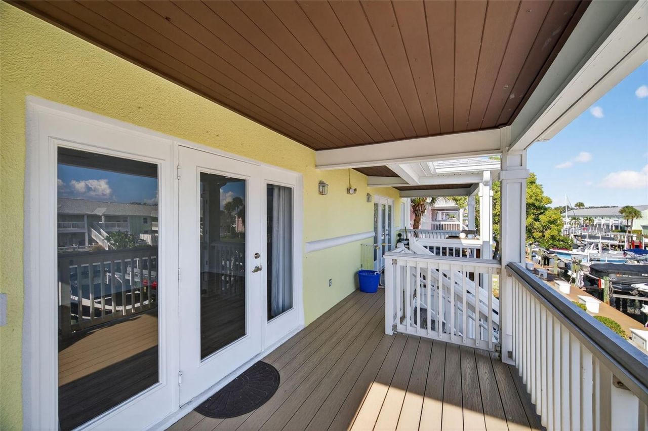 4872 Beach Drive Se, Unit D, Saint Petersburg, FL 33705 Photo