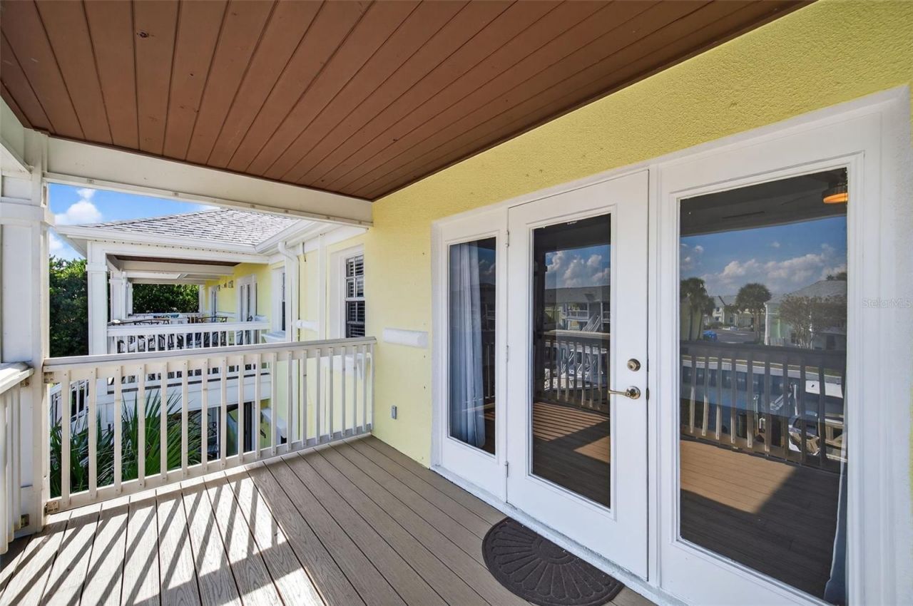4872 Beach Drive Se, Unit D, Saint Petersburg, FL 33705 Photo