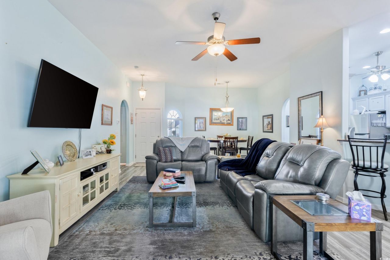 334 Southern Breezes Circle Photo 2