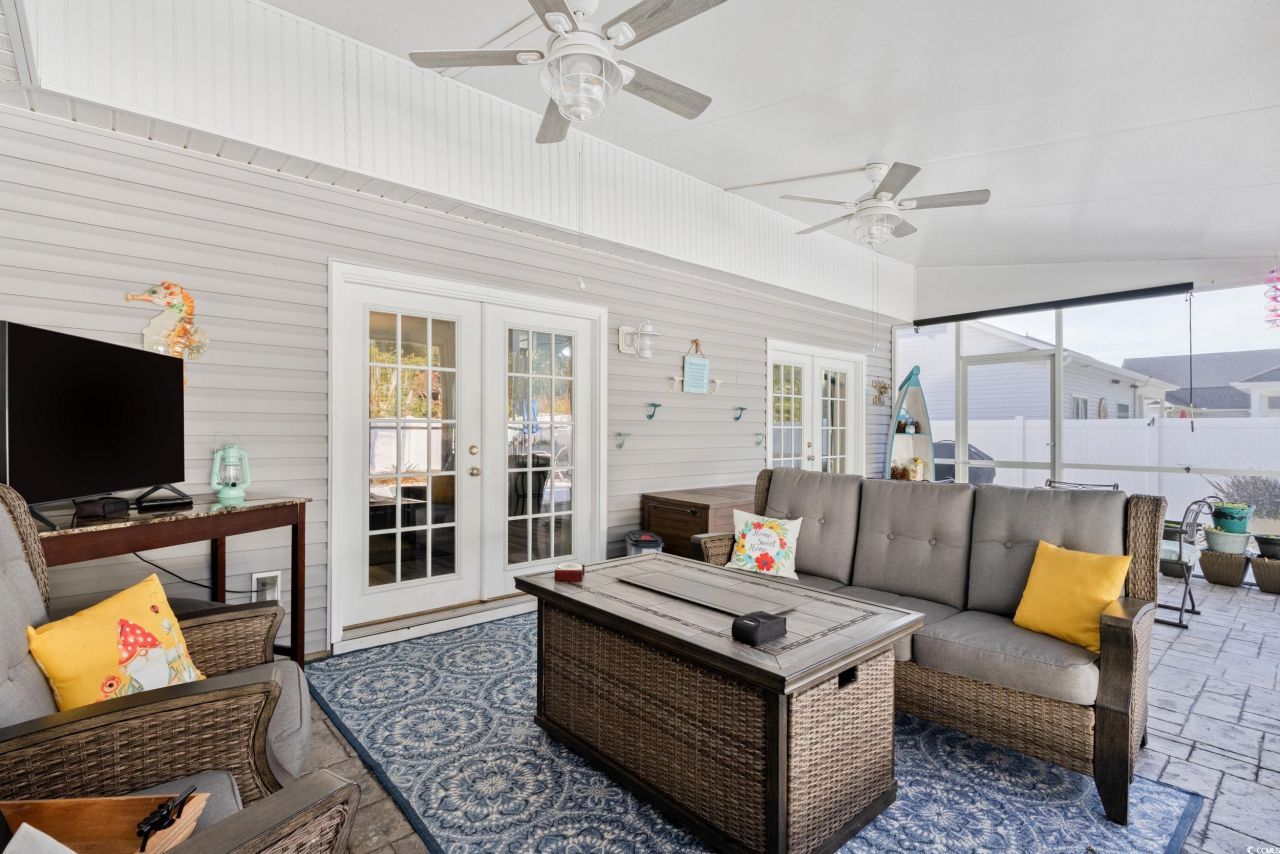 334 Southern Breezes Circle Photo 20