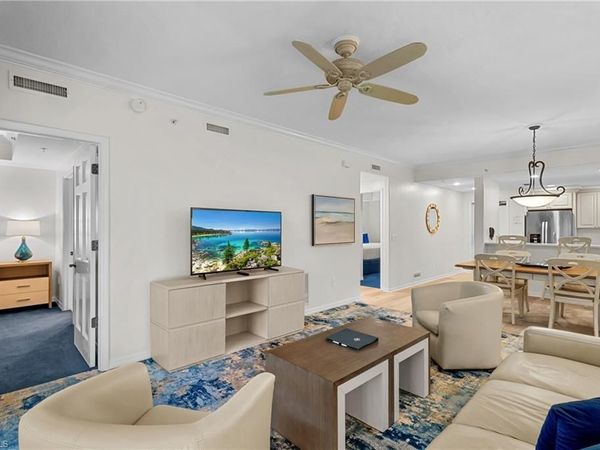 221 9th ST S, Unit 113, NAPLES, FL 34102