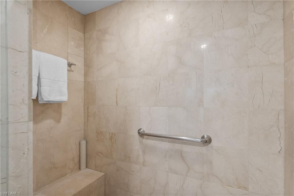 221 9th St S, Unit 113, Naples, FL 34102 Photo