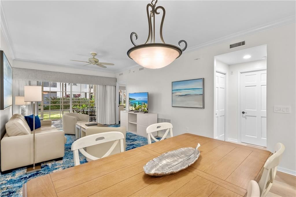 221 9th St S, Unit 113, Naples, FL 34102 Photo