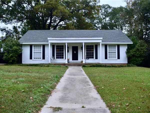 211 MYRTLE Street, Pineville, LA 71360