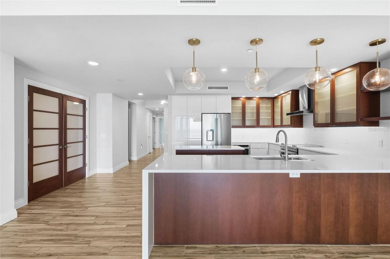 800 Collany Road, Unit 302, Saint Petersburg, FL 33715 Photo