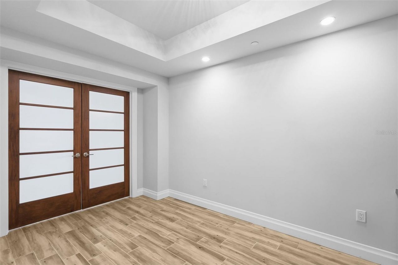 800 Collany Road, Unit 302, Saint Petersburg, FL 33715 Photo