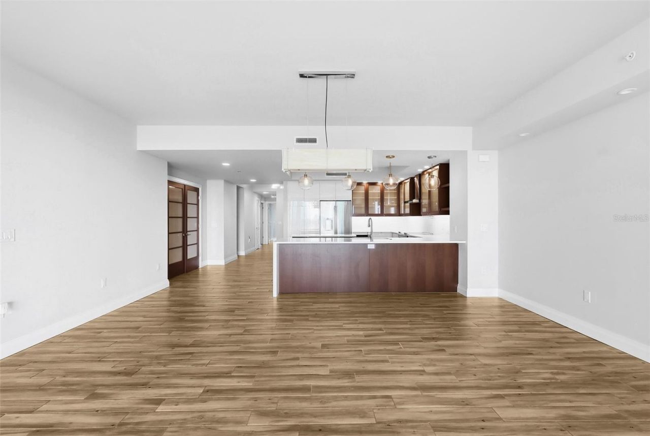 800 Collany Road, Unit 302, Saint Petersburg, FL 33715 Photo