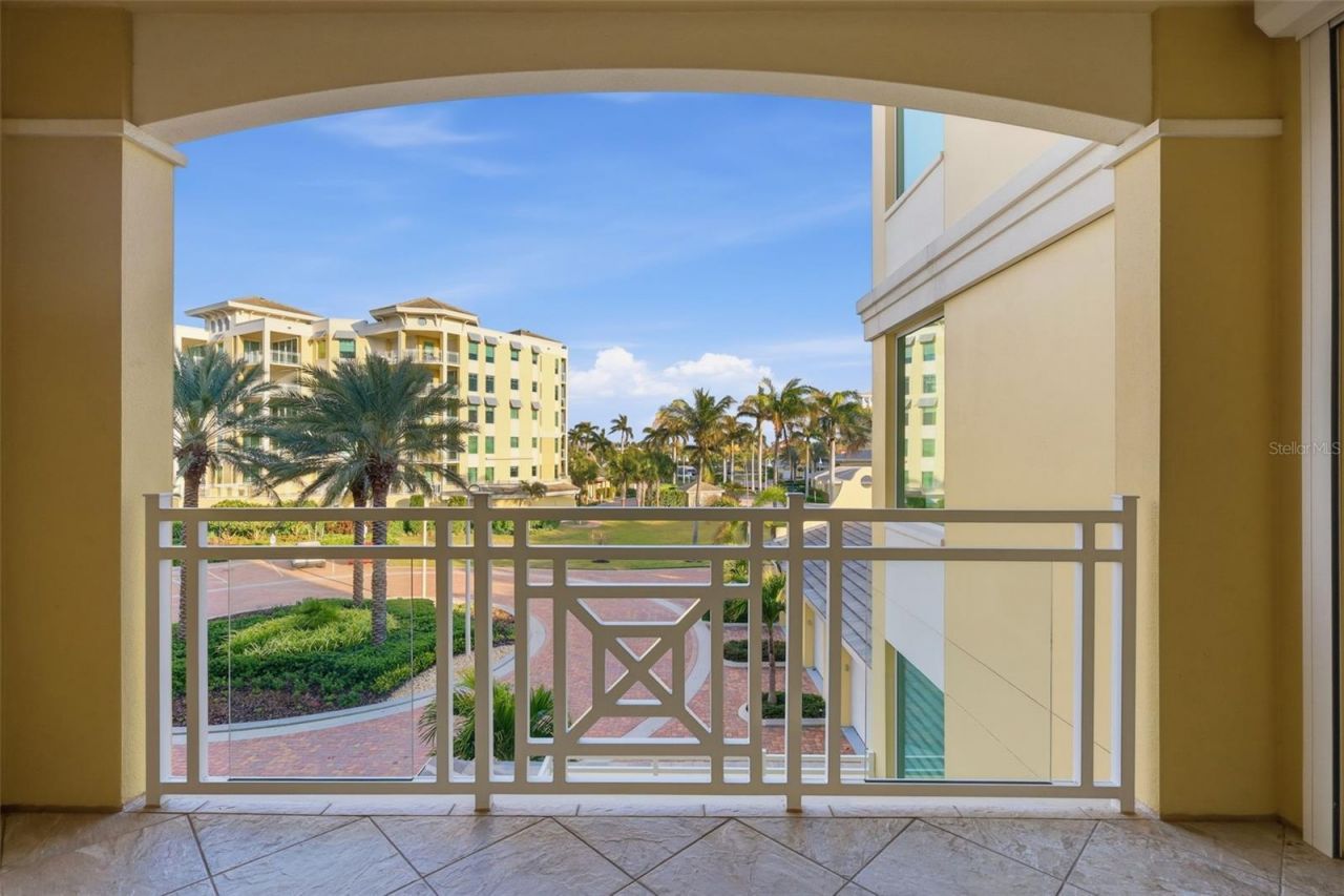 800 Collany Road, Unit 302, Saint Petersburg, FL 33715 Photo
