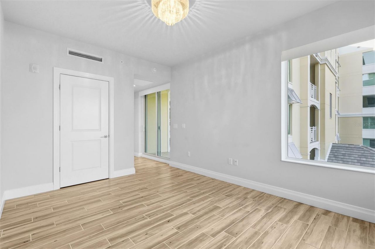 800 Collany Road, Unit 302, Saint Petersburg, FL 33715 Photo