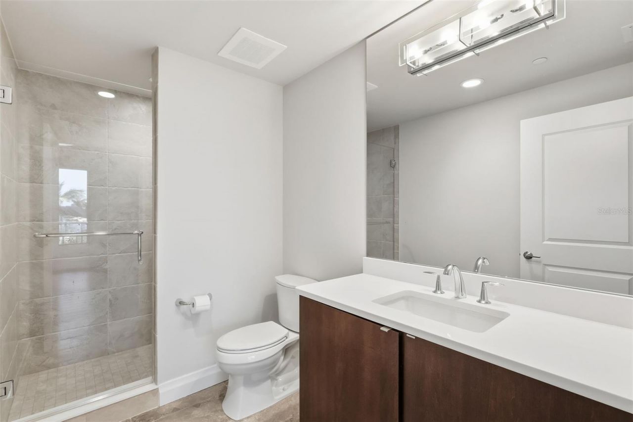 800 Collany Road, Unit 302, Saint Petersburg, FL 33715 Photo