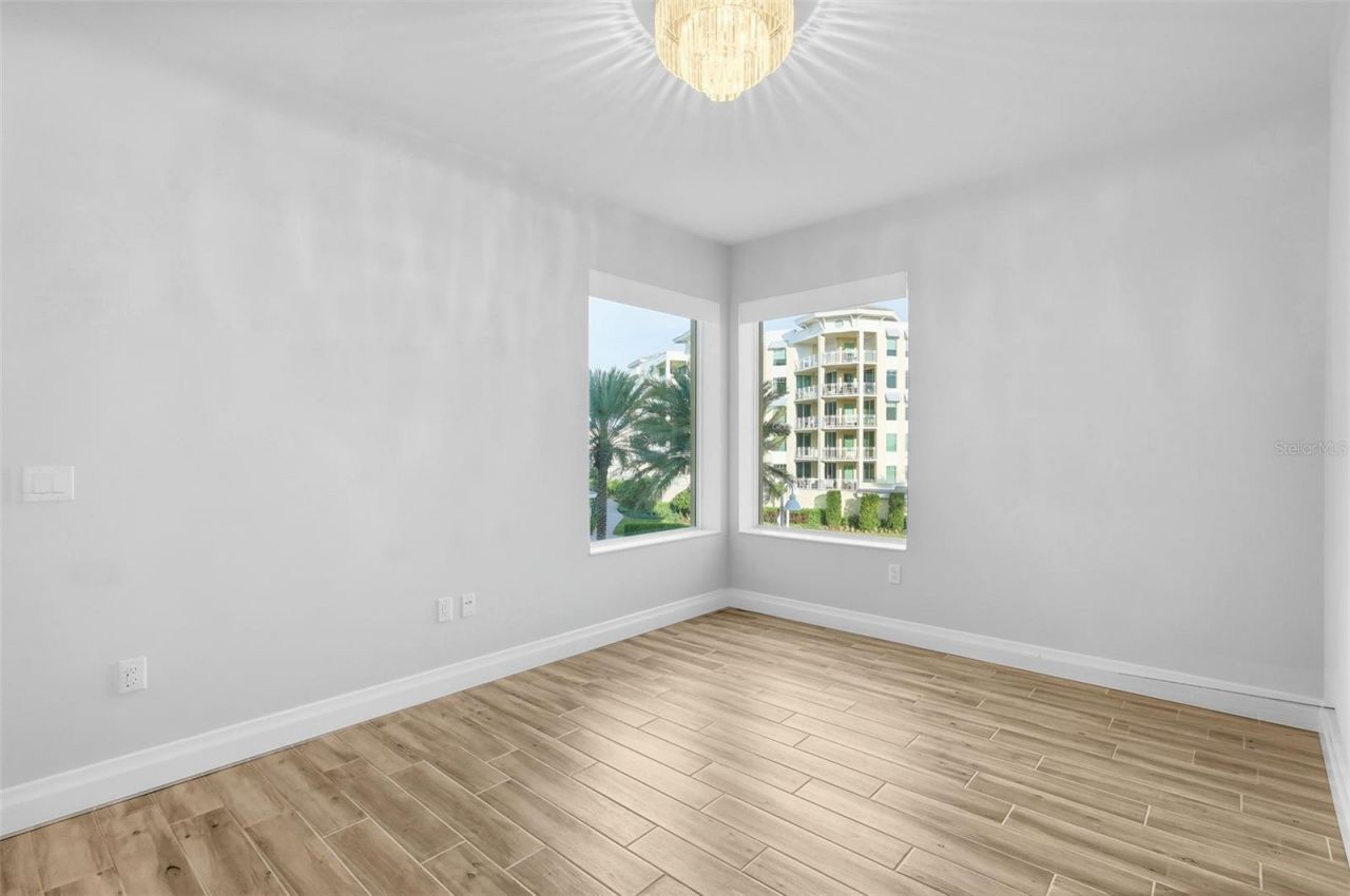 800 Collany Road, Unit 302, Saint Petersburg, FL 33715 Photo