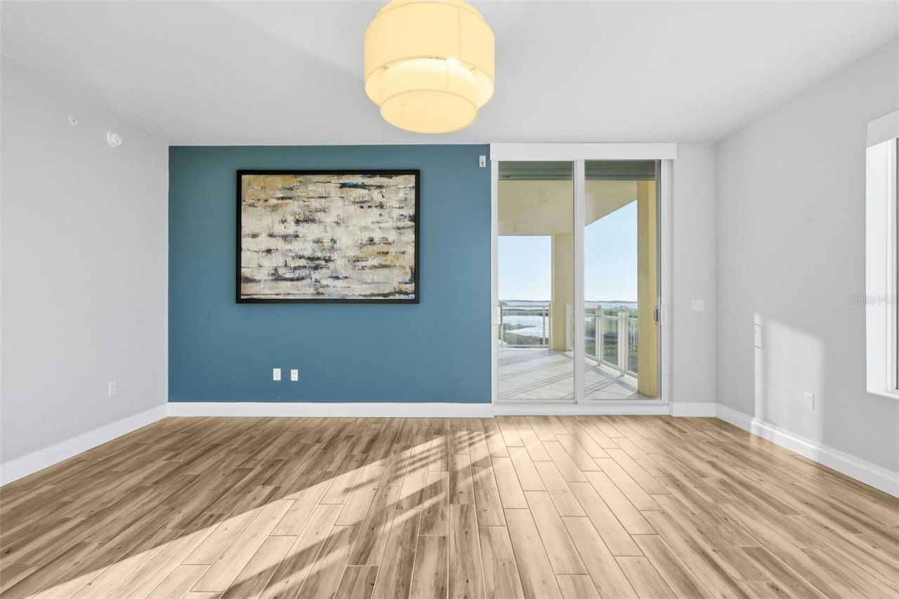 800 Collany Road, Unit 302, Saint Petersburg, FL 33715 Photo