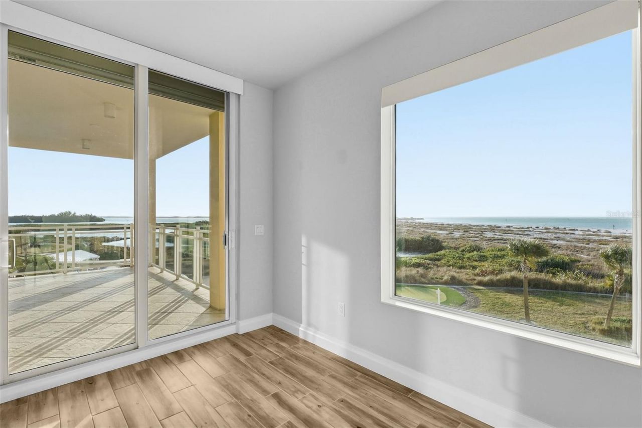 800 Collany Road, Unit 302, Saint Petersburg, FL 33715 Photo