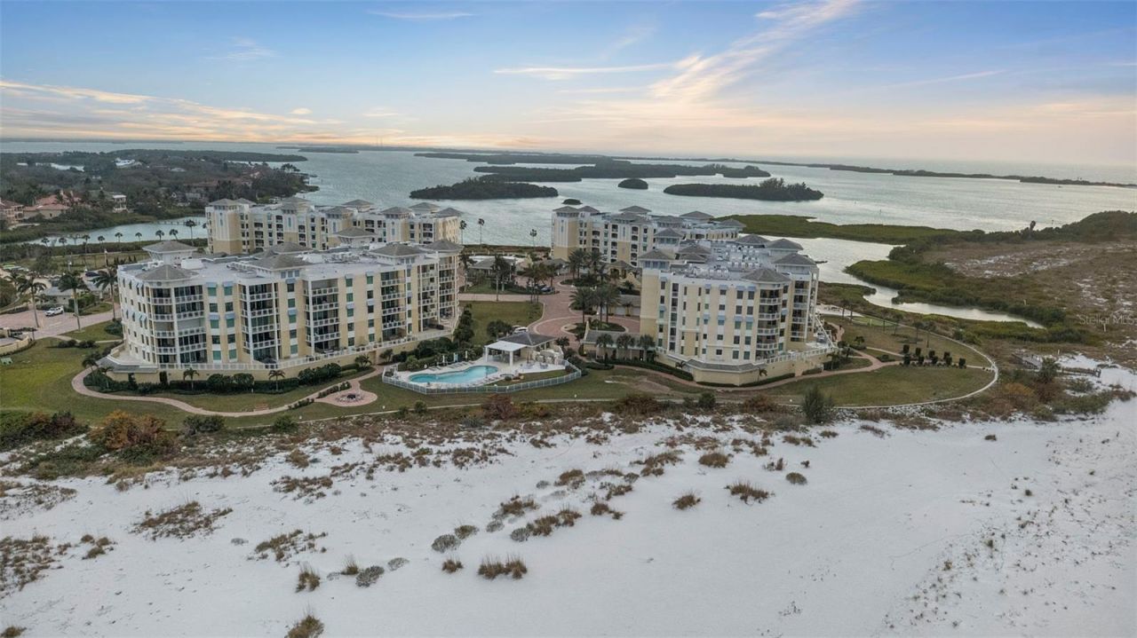 800 Collany Road, Unit 302, Saint Petersburg, FL 33715 Photo