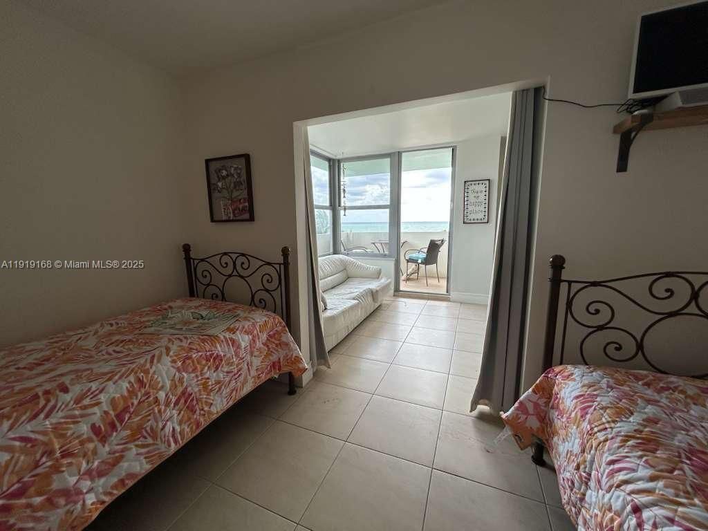 2899 Collins Ave, Unit 625, Miami Beach, FL 33140 Photo