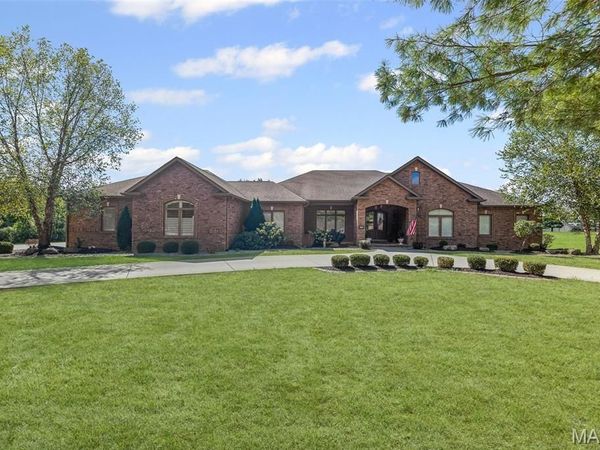 4715 Richland Woods Court, Alton, IL 62002