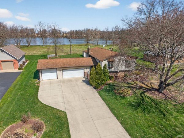 6936 CASSELL Drive, Greentown, IN 46936