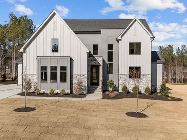 35 Chestnut Oak Drive, Youngsville, NC 27596