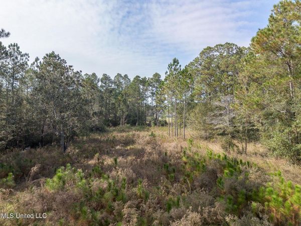 5605 Richmond Street, Ocean Springs, MS 39564