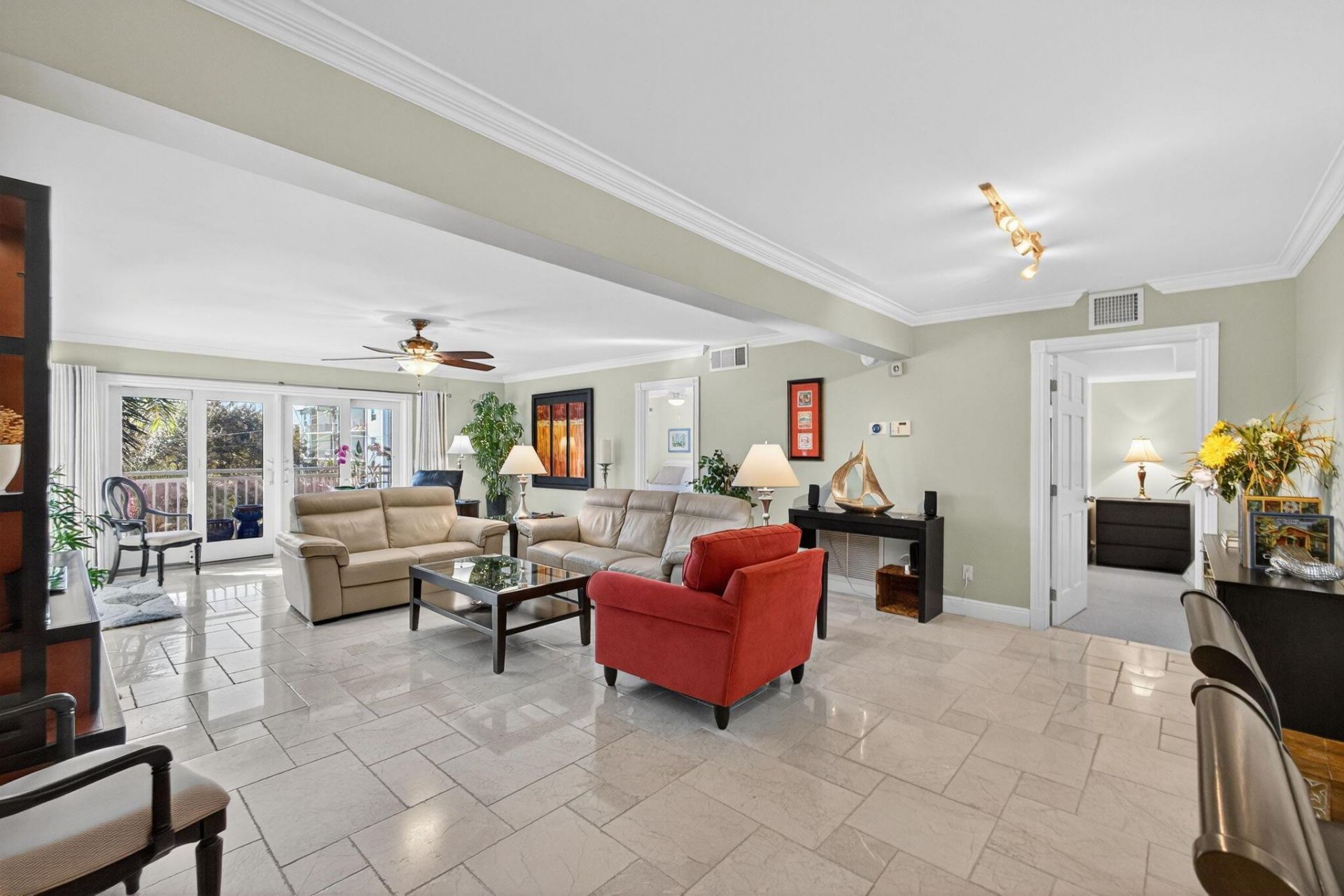 129 S Golfview Road, Unit 7, Lake Worth Beach, FL 33460 Photo